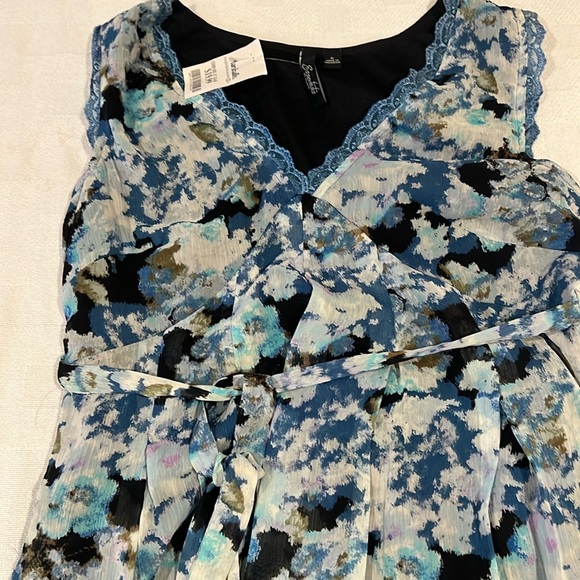 NWT Adorable multi colored dress - Picture 2 of 6